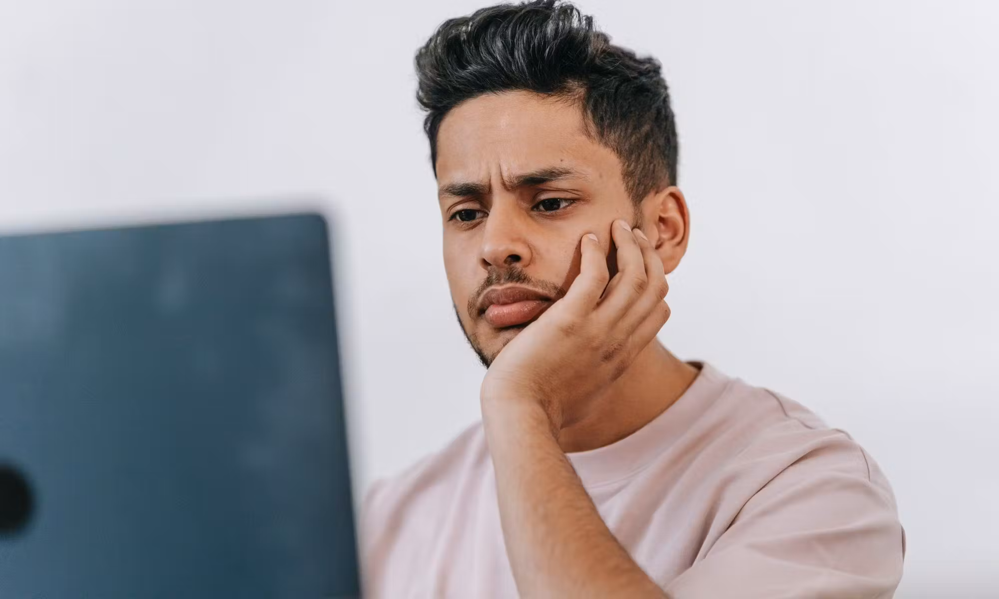 6 Ways Sexual Performance Anxiety Affects You In The Bedroom